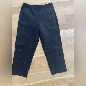 Lululemon Cropped black pants - size 6 no tag